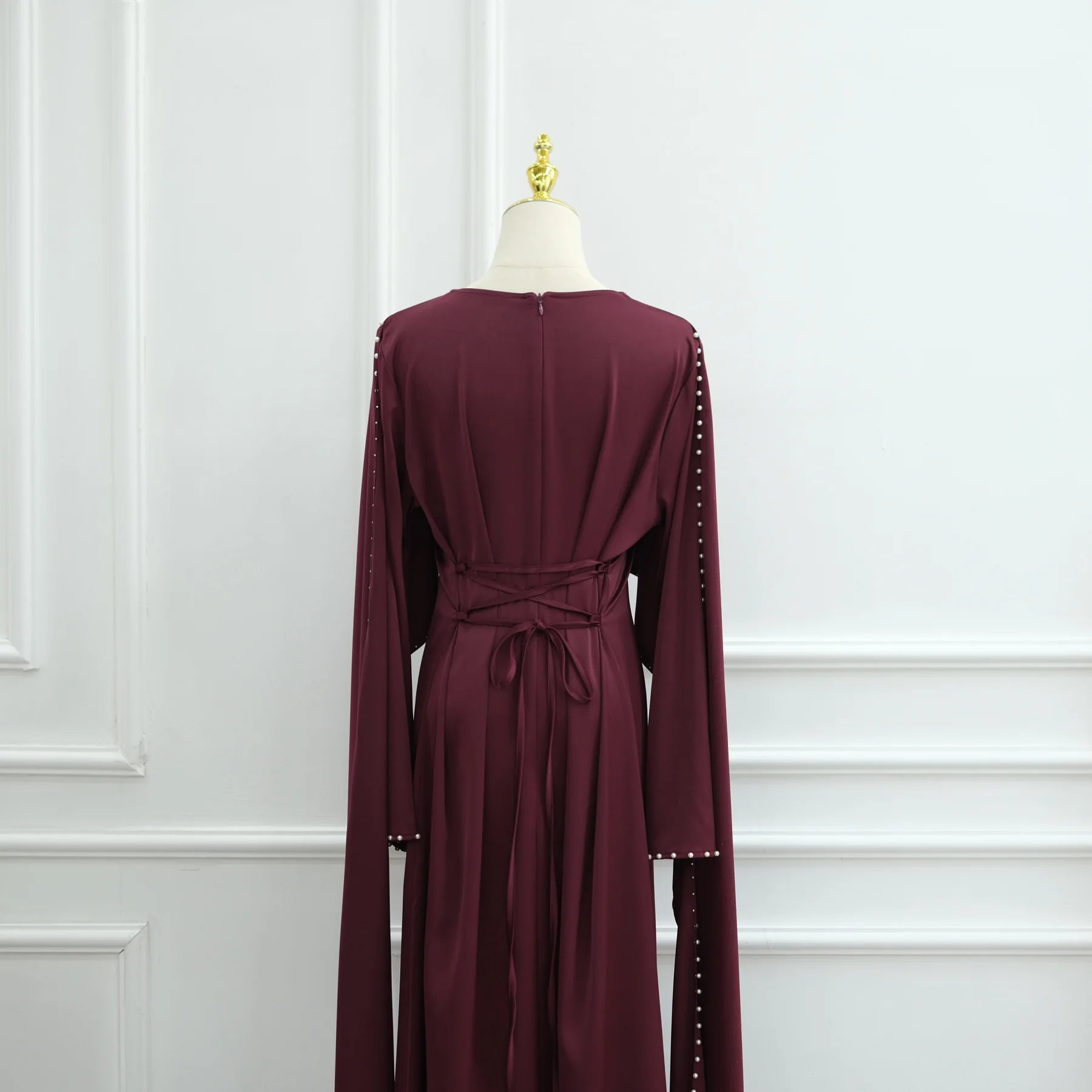 Nooré Beaded Cape Abaya