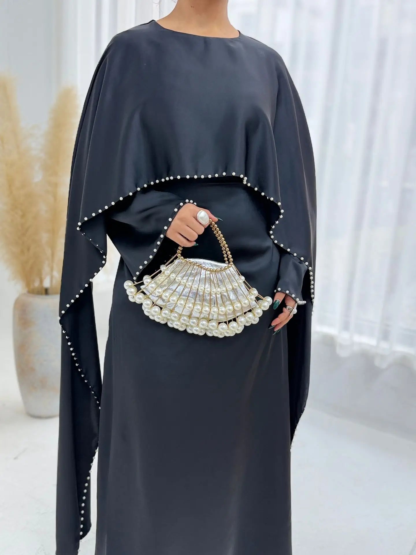Nooré Beaded Cape Abaya