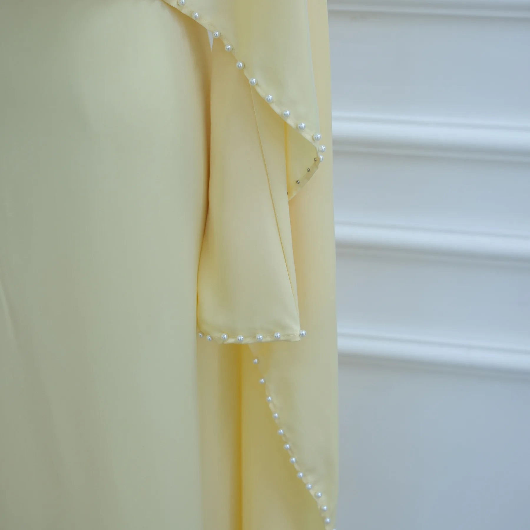 Nooré Beaded Cape Abaya