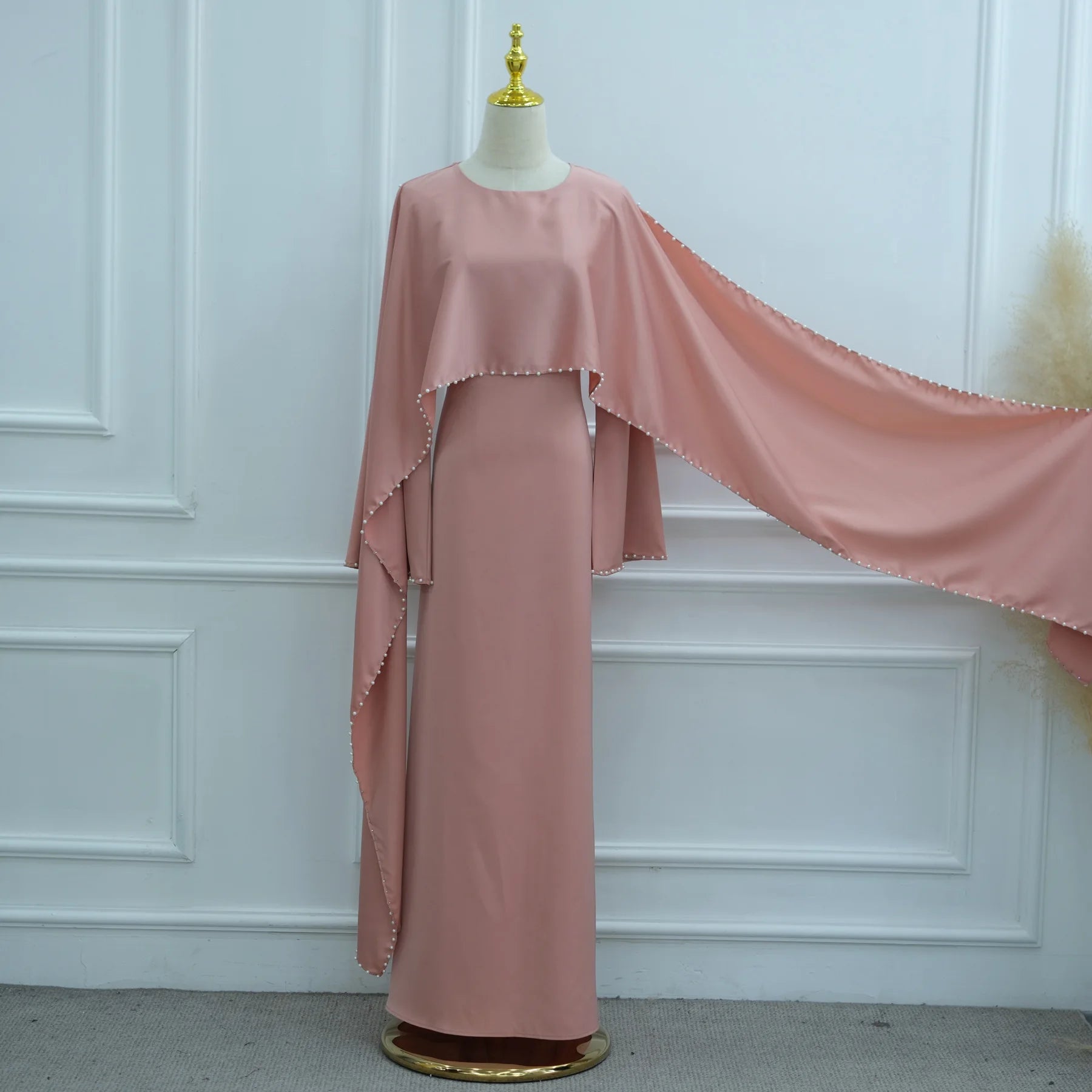 Nooré Beaded Cape Abaya