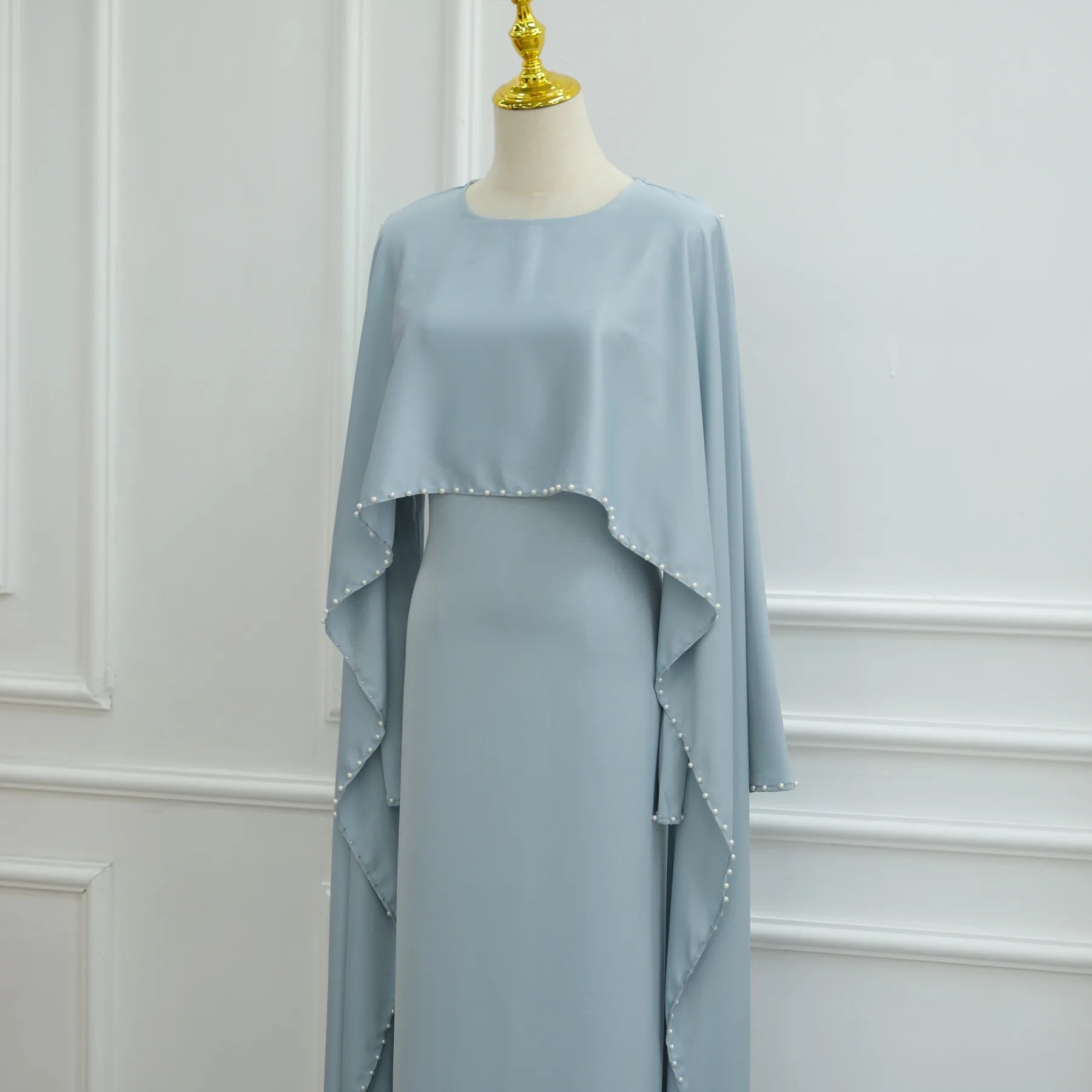 Nooré Beaded Cape Abaya