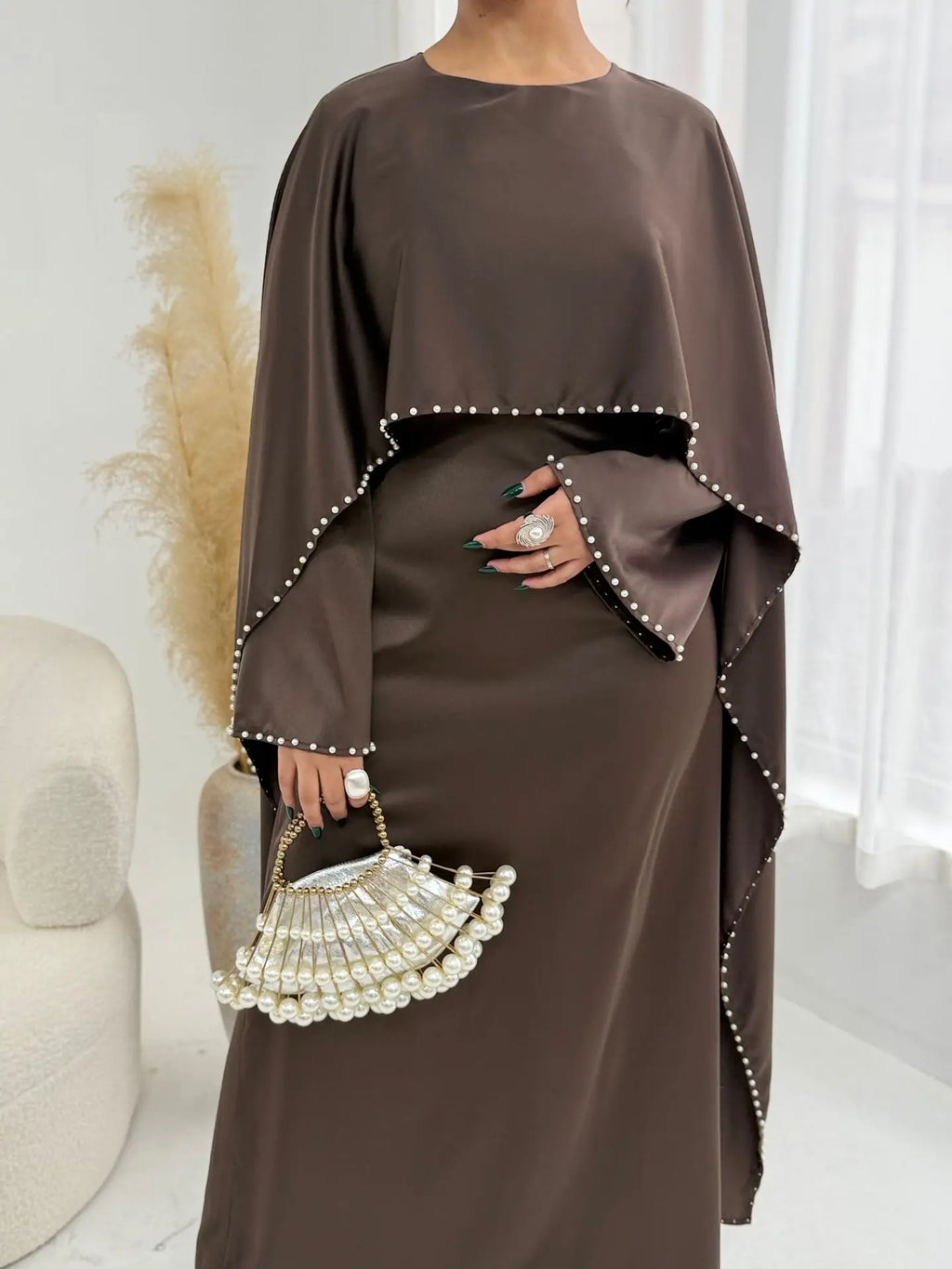Nooré Beaded Cape Abaya