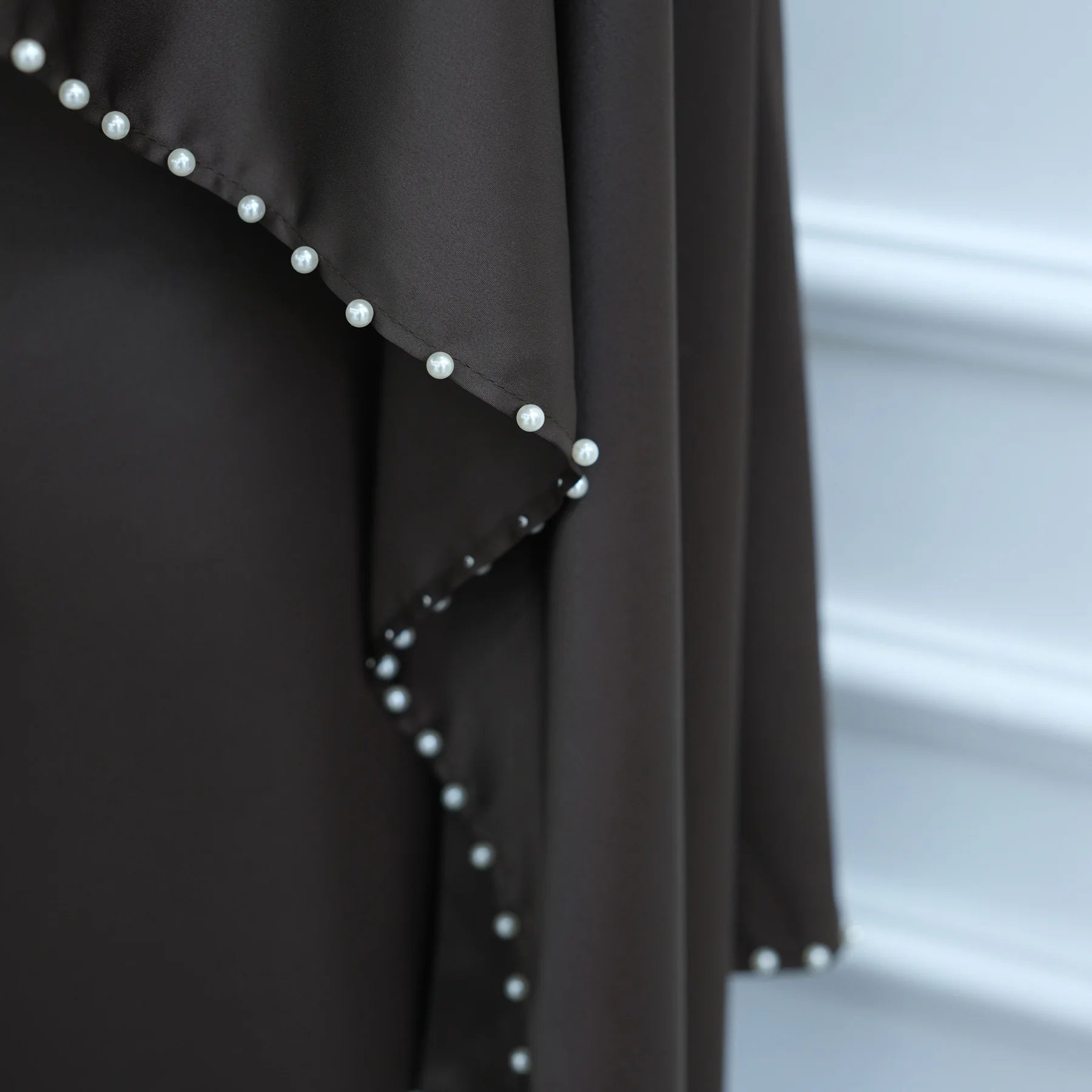 Nooré Beaded Cape Abaya