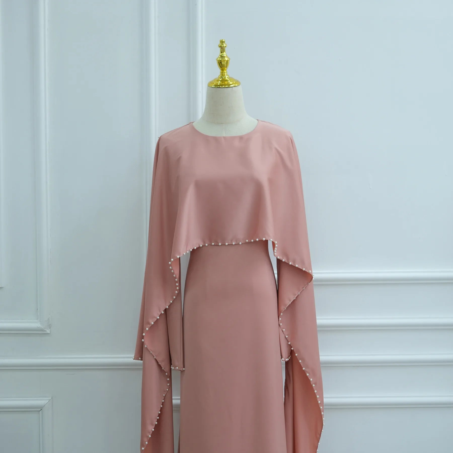 Nooré Beaded Cape Abaya